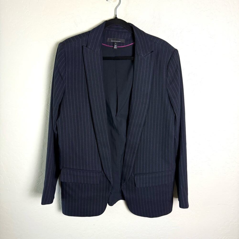 White House Black Market The Relaxed Blazer Striped 14 570357780 - Picture 2 of 16